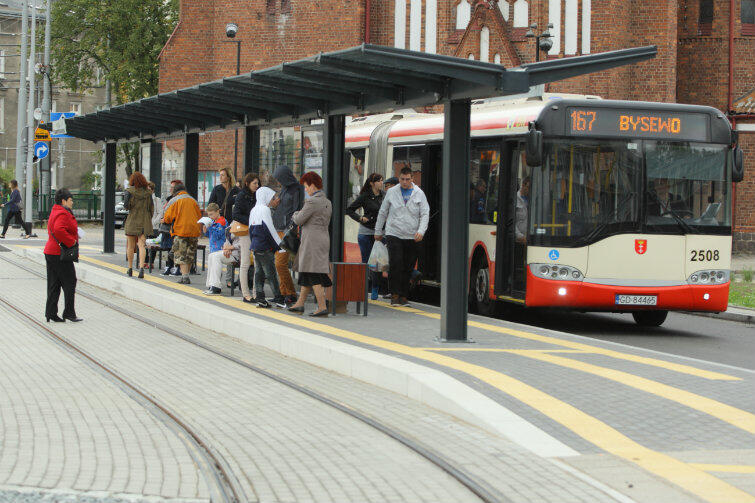 Autobusy linii 167 wracają do gdańskiego Śródmieścia.