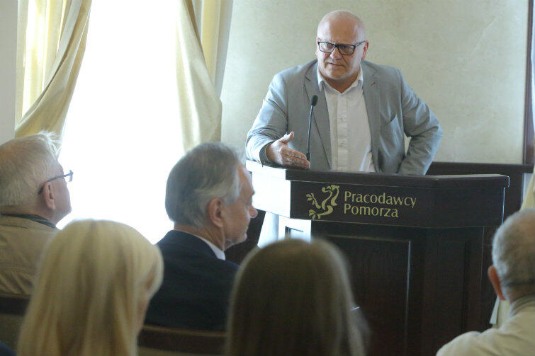 - O rozwój gospodarczy trzeba dbać i temu służą inwestycje drogowe - tłumaczył wiceprezydent Gdańska Wiesław Bielawski.