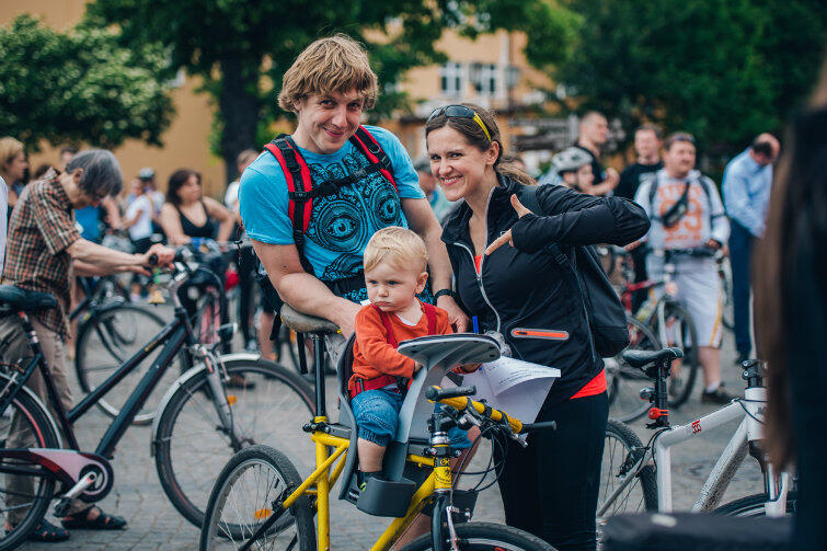 Wielki Przejazd Rowerowy 2015. Kto wie, może ten malutki rowerzysta w tym roku pojedzie już na własnym rowerku?