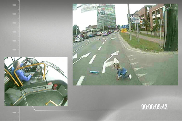 Zachowanie kierowcy autobusu linii 151 ocaliło życie dziewczynki.