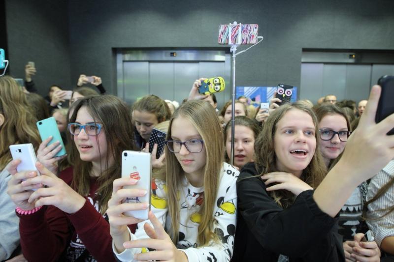 W otwarciu Galerii Metropolia uczestniczyło dużo młodzieży.