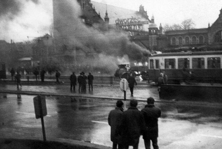 Dworzec Główny PKP, grudzień 1970