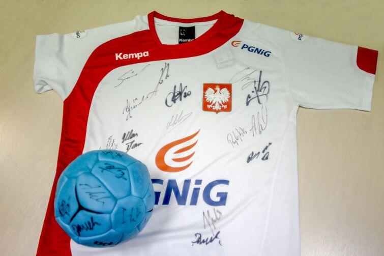 Gadżety z autografami reprezentacja Polski w piłce ręcznej mężczyzn