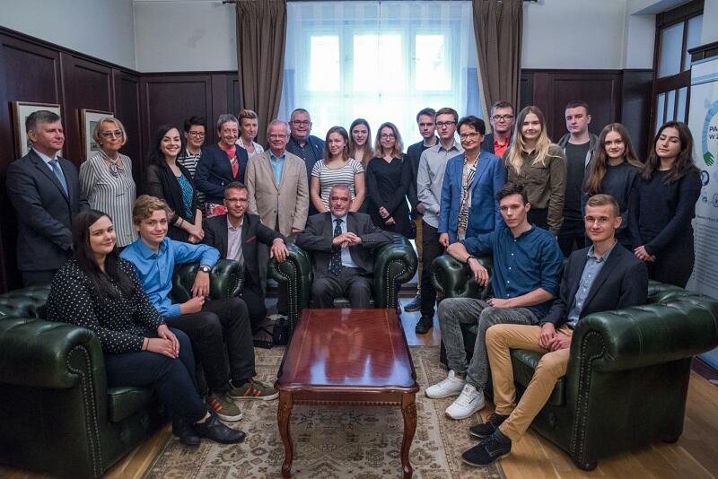 Mistrzowie i uczniowie tuż przed rozpoczęciem gry WIWAG - 18 września 2017 r.