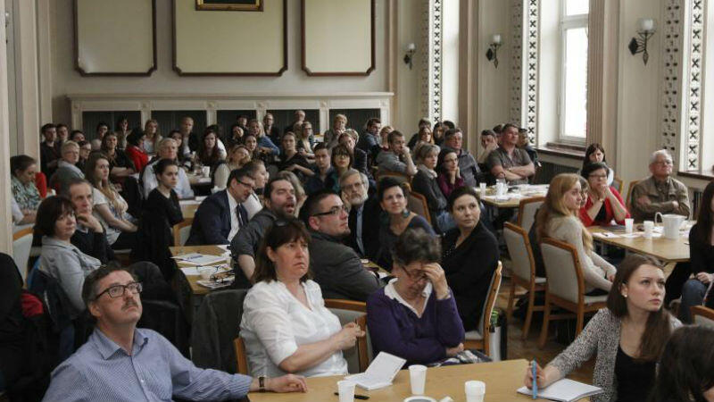 6 maja 2015 roku, Biuro Rozwoju Gdańska zainicjowało debatę nad kształtem nowego Studium uwarunkowań i kierunków zagospodarowania przestrzennego Gdańska