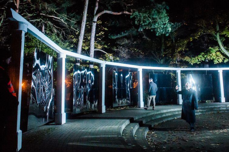 Festiwal Narracje#9 . Nz. instalacja dźwiękowa autorstwa Adama Gołębiewskiego