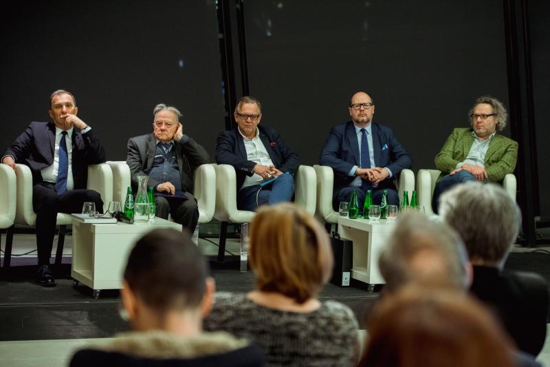 W debacie brali udział m.in. historycy, przedstawiciele miejskich spółek oraz władz miasta