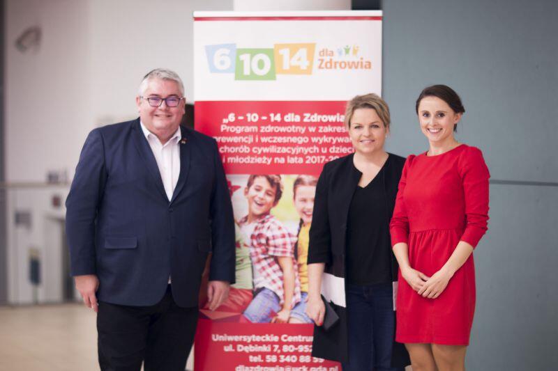Program 6-10-14 dla Zdrowia na kolejne lata. Od prawej Paulina Metelska z UCK, Katarzyna Bosacka i Piotr Kowlaczuk wiceprezydent Gdańska 