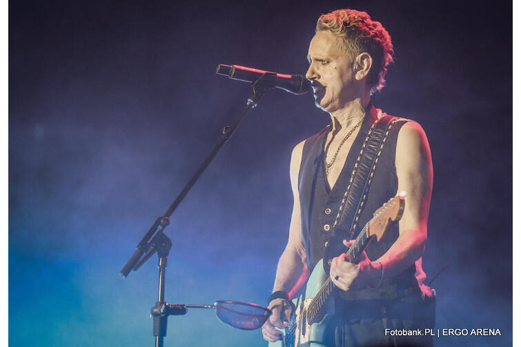 Martin Gore - piękno w makijażu
