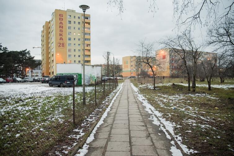Chodnik przy ul. Gdańskiej nie zostanie wyremontowany w ramach Budżetu Obywatelskiego, za to zrobią to pracownicy... Gdańskiego Zarządu Nieruchomości Komunalnych
