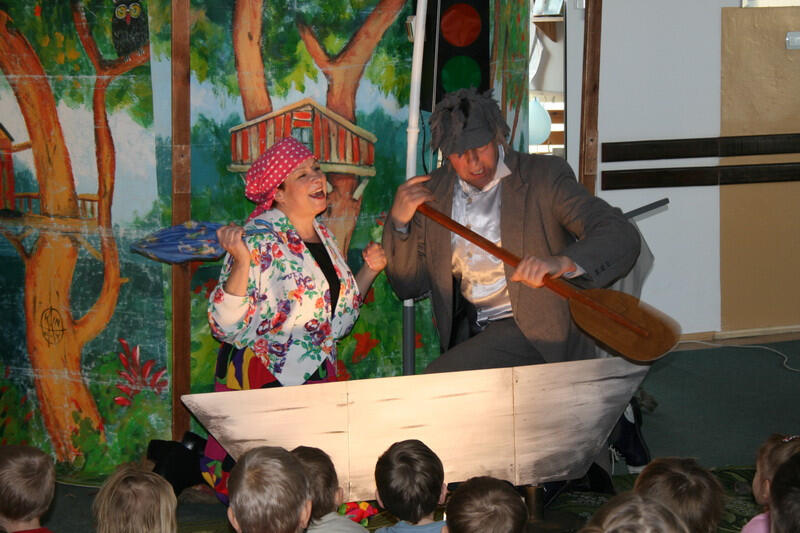 Wróbelek Elemelek - spektakl Teatru Klapa, czyli Koperek i Kminek