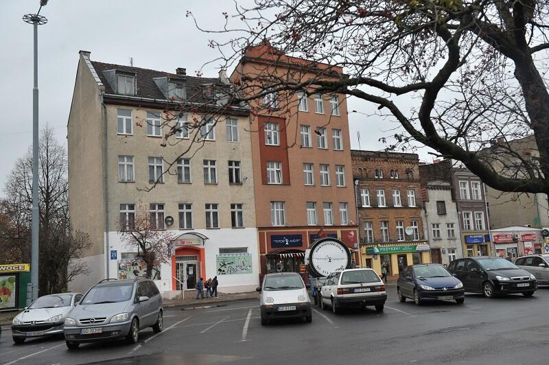 Długie Ogrody - tutaj przeciwnicy parkingu przy Podwalu Staromiejskim widzieli by więcej miejsca dla samochodów - w większym niż planowany parking naziemnym