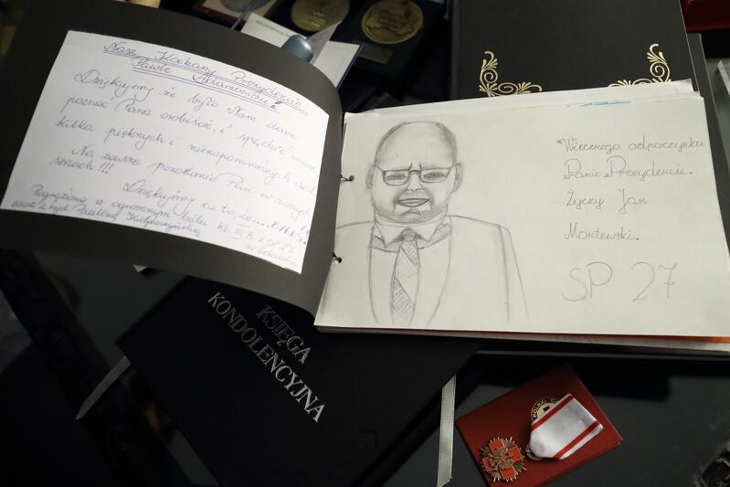 Niektóre pamiątki są niezwykle wzruszające...