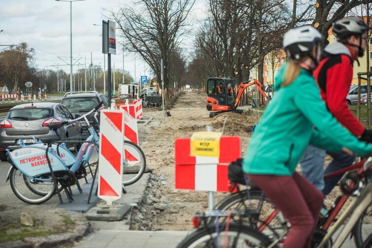 Budowa drogi rowerowej na Al. Hallera