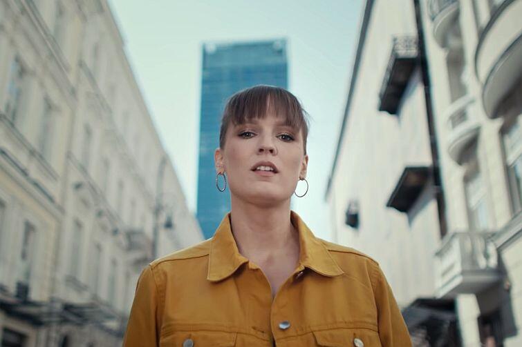 Bovska śpiewa Kocham wolność 