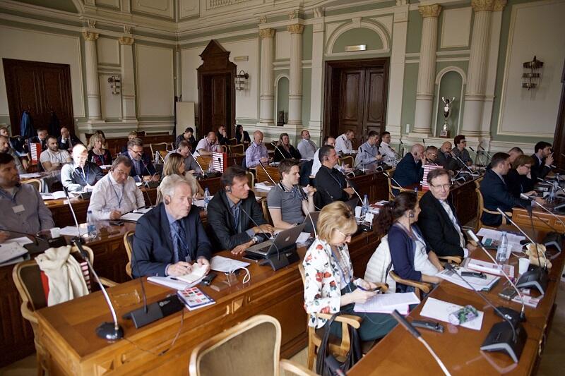 Przedstawiciele ponad 30 europejskich samorządów i kilkunastu ekspertów w zakresie bezpieczeństwa w przestrzeni publicznej podczas spotkania projektu PACTESUR w Nowym Ratuszu, 4 lipca 2019 r.