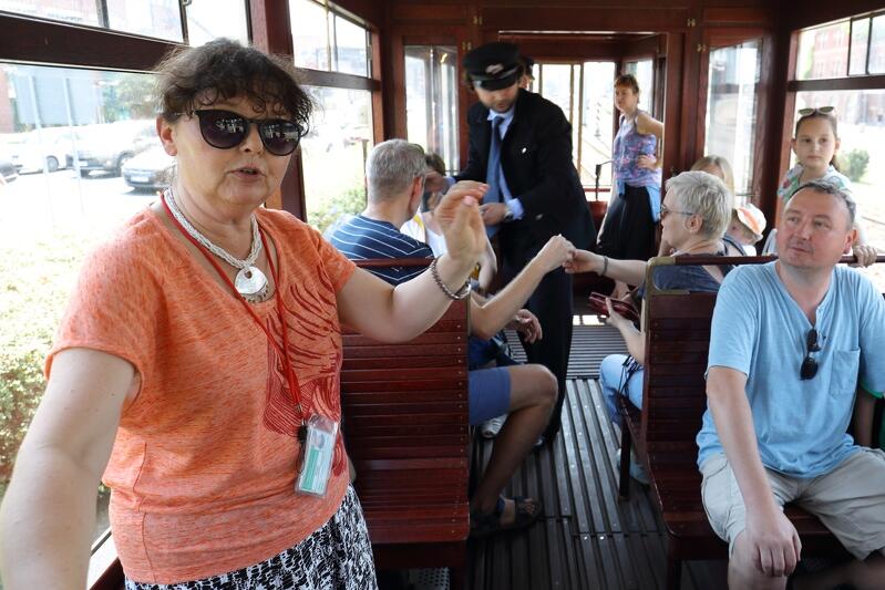 Dorota Jesionek doświadczona przewodniczka PTTK na trasie TramTour