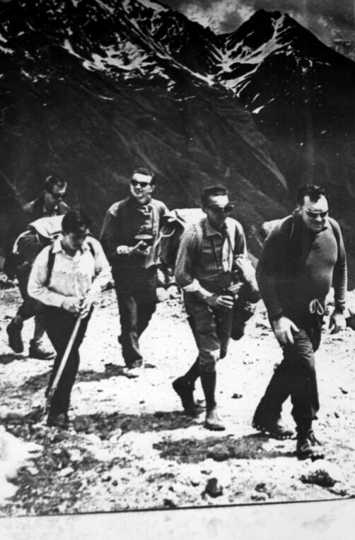 Wyprawa na Elbrus, koniec lat 60. Tadeusz Jabłoński - drugi od prawej