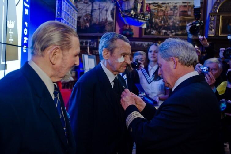 Gala wręczenia nagród Rejs Roku w marcu 2014 r. Tadeusz Jabłoński i Zenon Gralak uhonorowani zostali krzyżami Pro Mari Nostro 