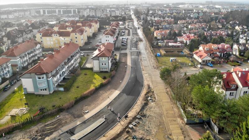 Cała inwestycja, prowadzona na ul. Koziorożca i Zeusa, powinna zakończyć się w grudniu br.
