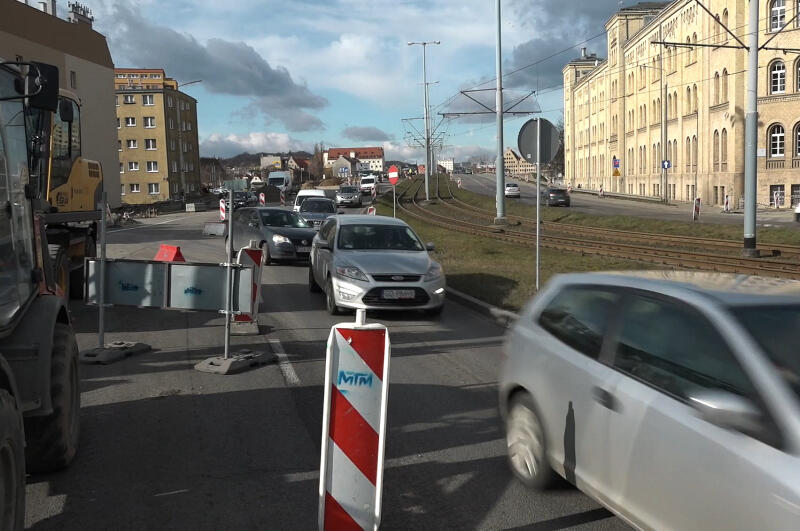 Na Podwalu Przedmiejskim trzeba liczyć się z utrudnieniami.