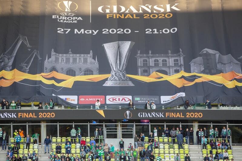 Baner zapowiadający finał Ligi Europy w Gdańsku, który umieszczono na trybunach Gdańsk Energa Stadionu we wrześniu 2019 r. Dziś jest już nieaktualny: godzina pewnie się zgadza, ale dzień 27 maja - na pewno nie