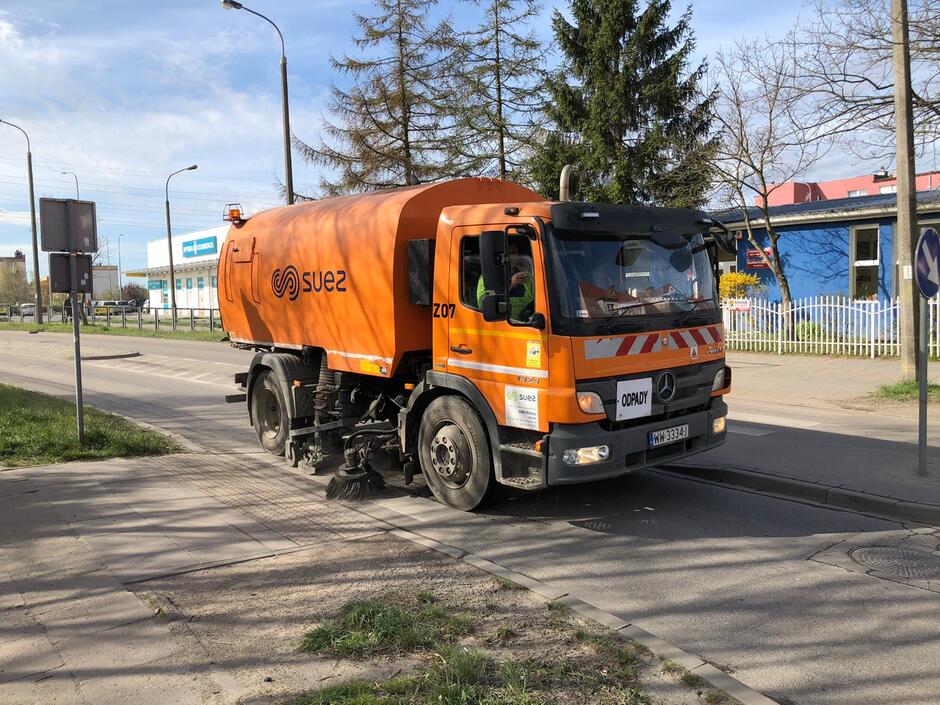 Trwa oczyszczanie gdańskich ulic z pozimowych zanieczyszczeń