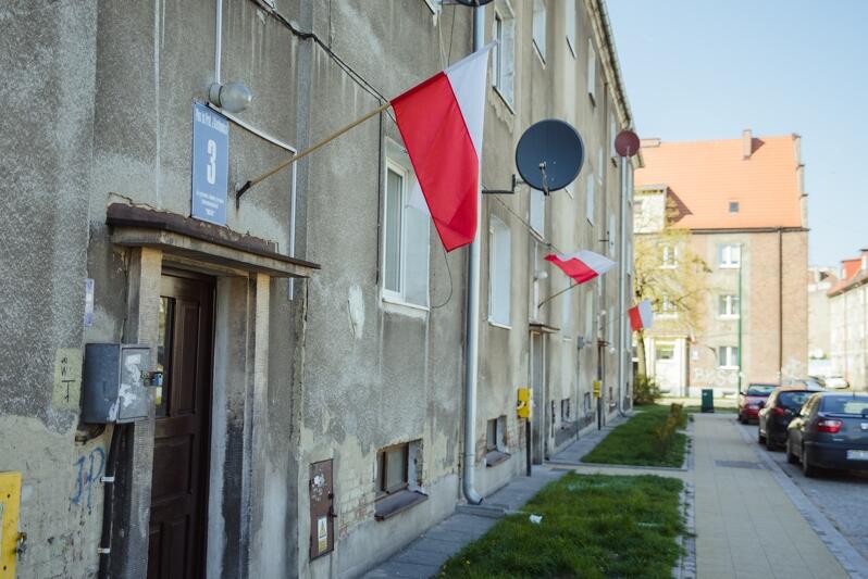 Dzień Flagi Rzeczypospolitej wypada co roku 2 maja, w tym roku będzie to sobota