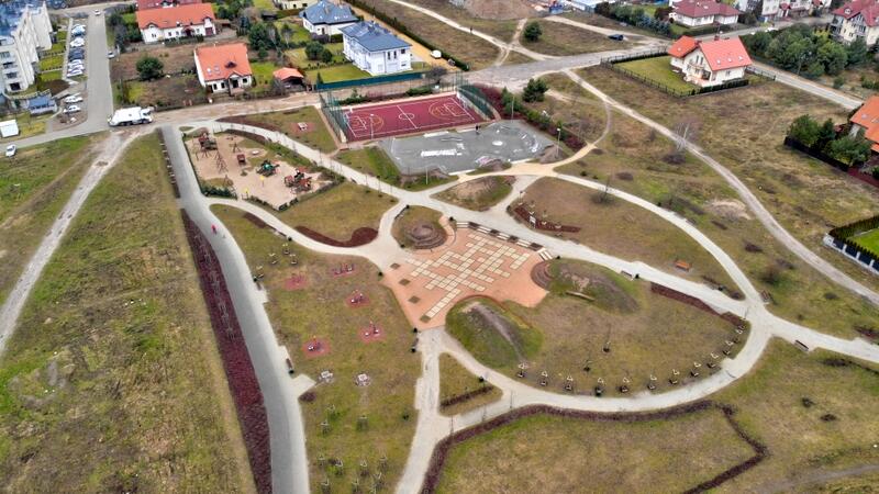 Park Diany jest systematycznie uatrakcyjniany. Znajduje się tam już m.in. boisko i skate park