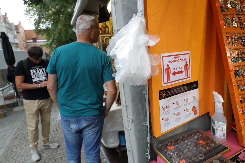 Informacje o obecnie panujących zasadach znajdziemy w różnych punktach Jarmarku. Czytajmy, zapamiętujmy, przestrzegajmy
