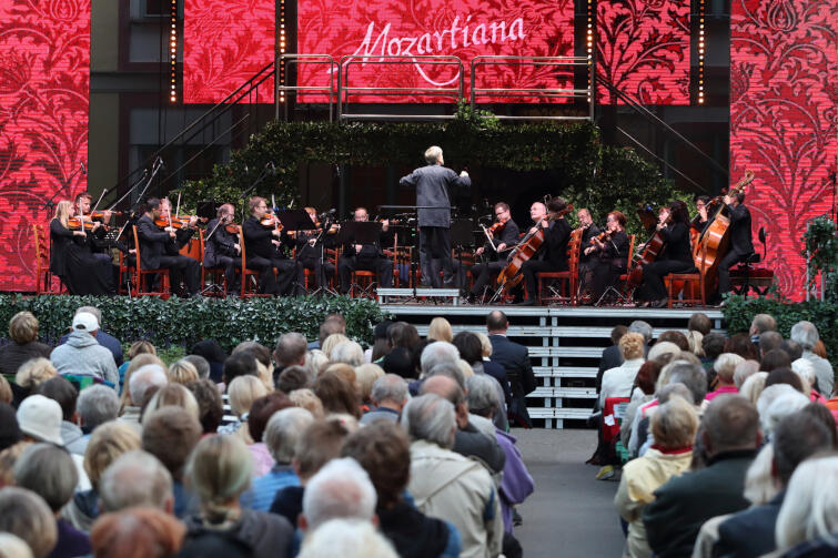 Wielkim wydarzeniem festiwalu co roku był Koncert Inauguracyjny na dużej scenie, po którym następowały kolejne cztery dni muzycznego święta. Niestety z powodu epidemii koronawirusa, w tym roku Mozartiana musiały zostać skrócone. Nz. koncert Romaina Leleu w 2017 roku