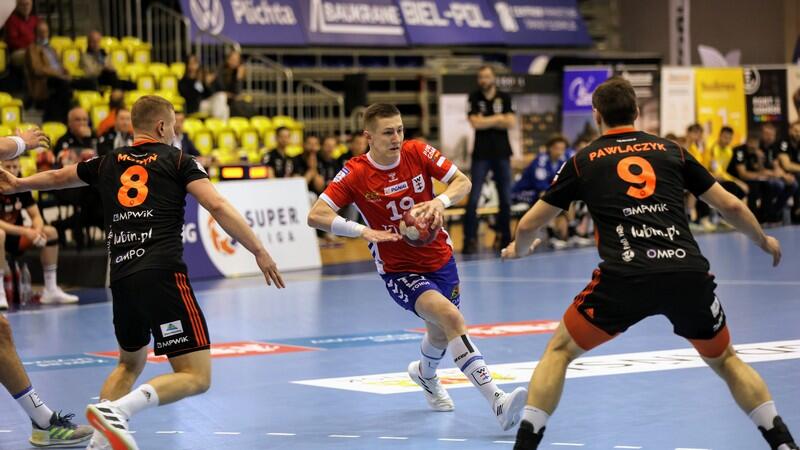 Z piłką Mateusz Kosmala, najskuteczniejszy w gdańskiej drużynie