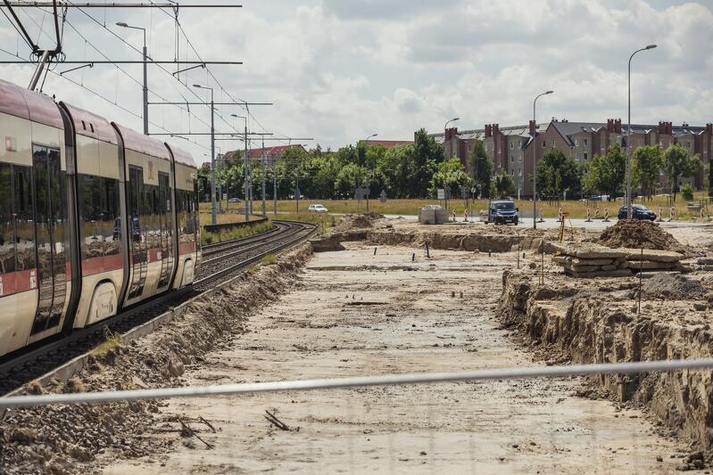 Trwają intensywne prace przy budowie kolejnego odcinka linii tramwajowej na południu Gdańska