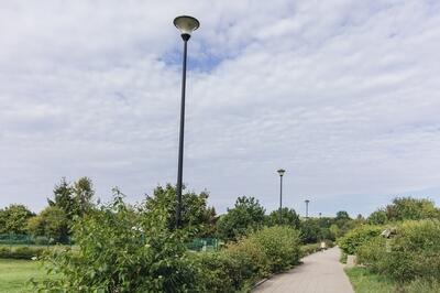 Dzięki oświetleniu jest bezpieczniej ... 