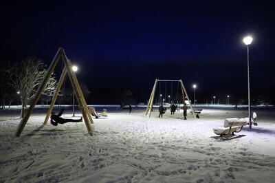 ... na wewnętrznych drogach i placach zabaw 