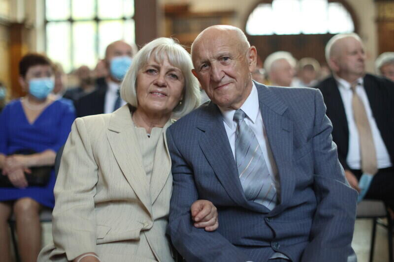 Krystyna i Jan Dobieszowie, jedna z par, która w Dworze Artusa tego dnia świętowała długoletnie pożycie małżeńskie