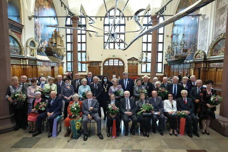 W środę, 27 października, jubileusz par małżeńskich obchodziło 18 gdańskich par, które mogły się pochwalić stażem wynoszącym od 50 do nawet 70 lat razem