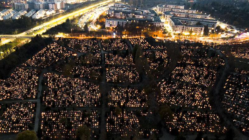 Cmentarz Łostowicki jest największym cmentarzem w Gdańsku ...