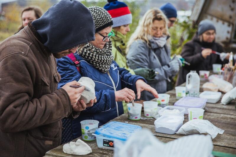 ... ozdabiali swoje prace...