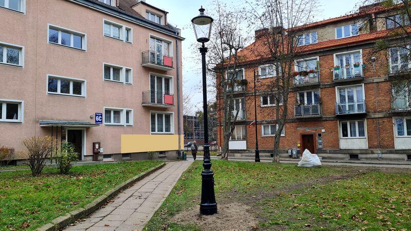 Na ul. Refektarskiej pojawiły się stylizowane latarnie w ramach miejskiego programu 'Jaśniejszy Gdańsk'