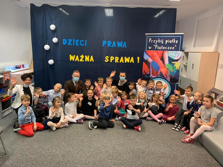 Monika Chabior, zastępczyni prezydent Gdańska ds. rozwoju społecznego i równego traktowania, spotkała się z przedszkolakami tuż przed Międzynarodowym Dniem Praw Dziecka