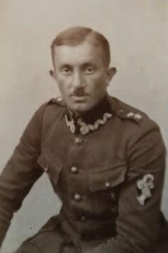 Józef Kostro jako porucznik pociągów pancernych; zdjęcie sprzed 1926
