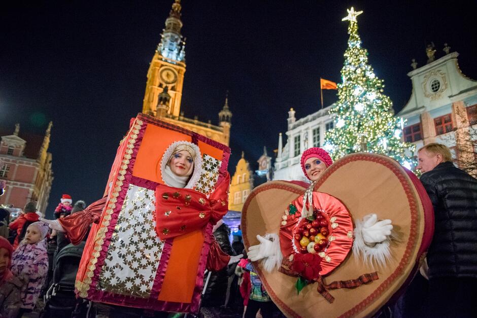 Powitanie św. Mikołaja i zapalenie lampek na gdańskiej choince. Fot Dominik Paszliński