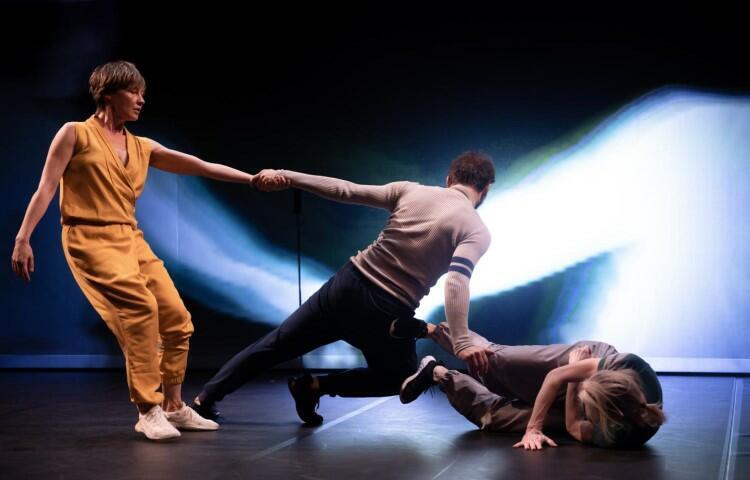 W ten weekend na Scenie Malarnia Teatru Wybrzeże zobaczymy artystów teatru tańca: Katarzynę Chmielewską, Magdalenę Reiter i Jakuba Truszkowskiego