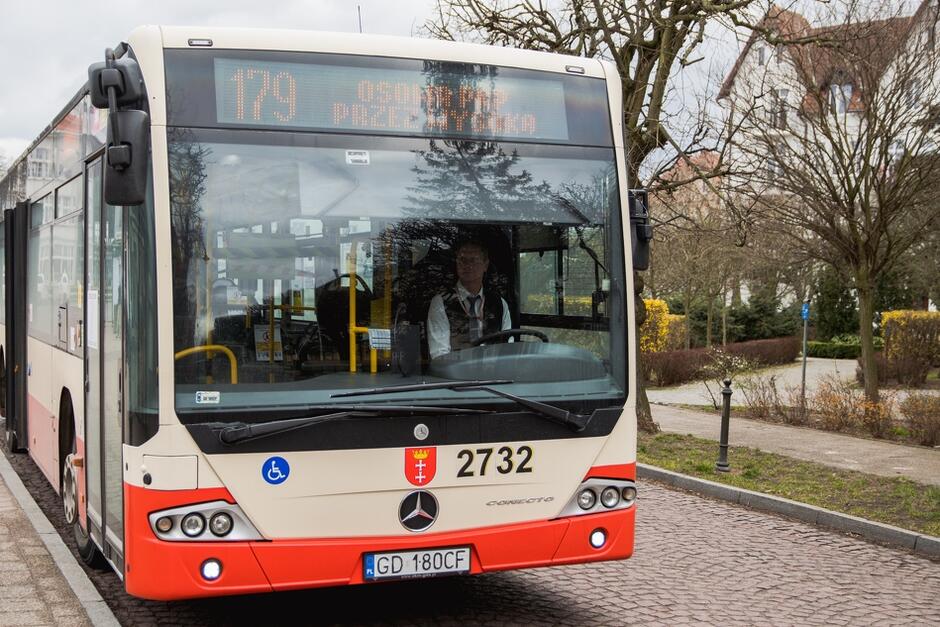 Autobusy linii 179 do Osowy jeżdżą z pętli tramwajowo-autobusowej w Oliwie