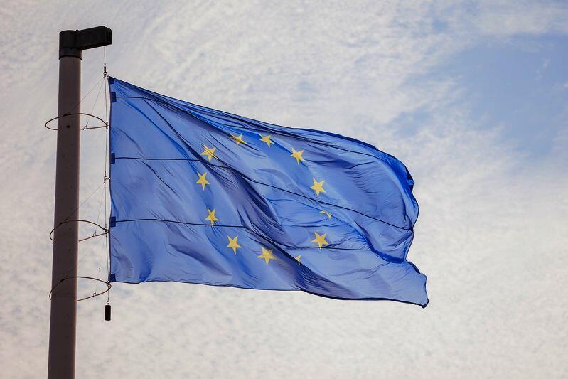 Flaga Unii Europejskiej na Górze Gradowej w Gdańsku