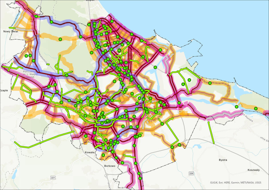 Mapa ilustrująca przysłane przez mieszkańców uwagi i propozycje (kolor zielony) do Systemu Tras Rowerowych, na tle zaproponowanego systemu tras