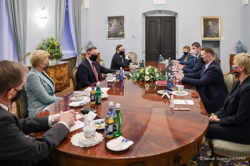 W spotkaniu prezydenta Andrzeja Dudy z ministrem Przemysławem Czarnkiem uczestniczyła również żona prezydenta Agata Kornhauser - Duda