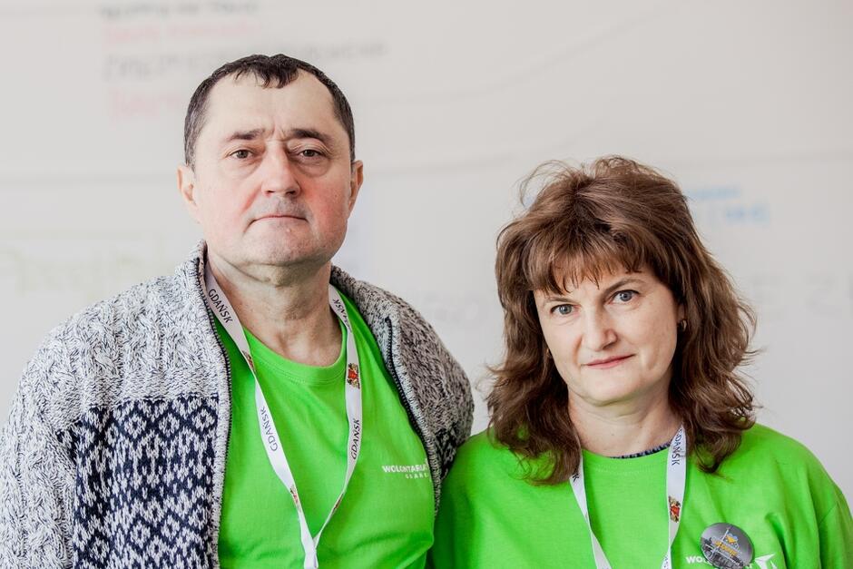 Roman i Inesa Kirieiev przyjechali do Gdańska z Siewierodonecku w obwodzie ługańskim w objętej wojną Ukrainie. Są wolontariuszami w Punkcie Informacyjnym przy ulicy Dolna Brama 8 