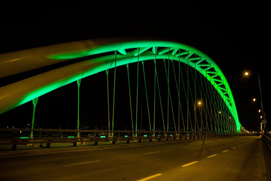 W czwartek, 17 marca, wiadukt przy ul. Uczniowskiej - niedaleko Polsat Plus Arena Gdańsk - tradycyjnie zostanie podświetlony na zielono z okazji Dnia Świętego Patryka
